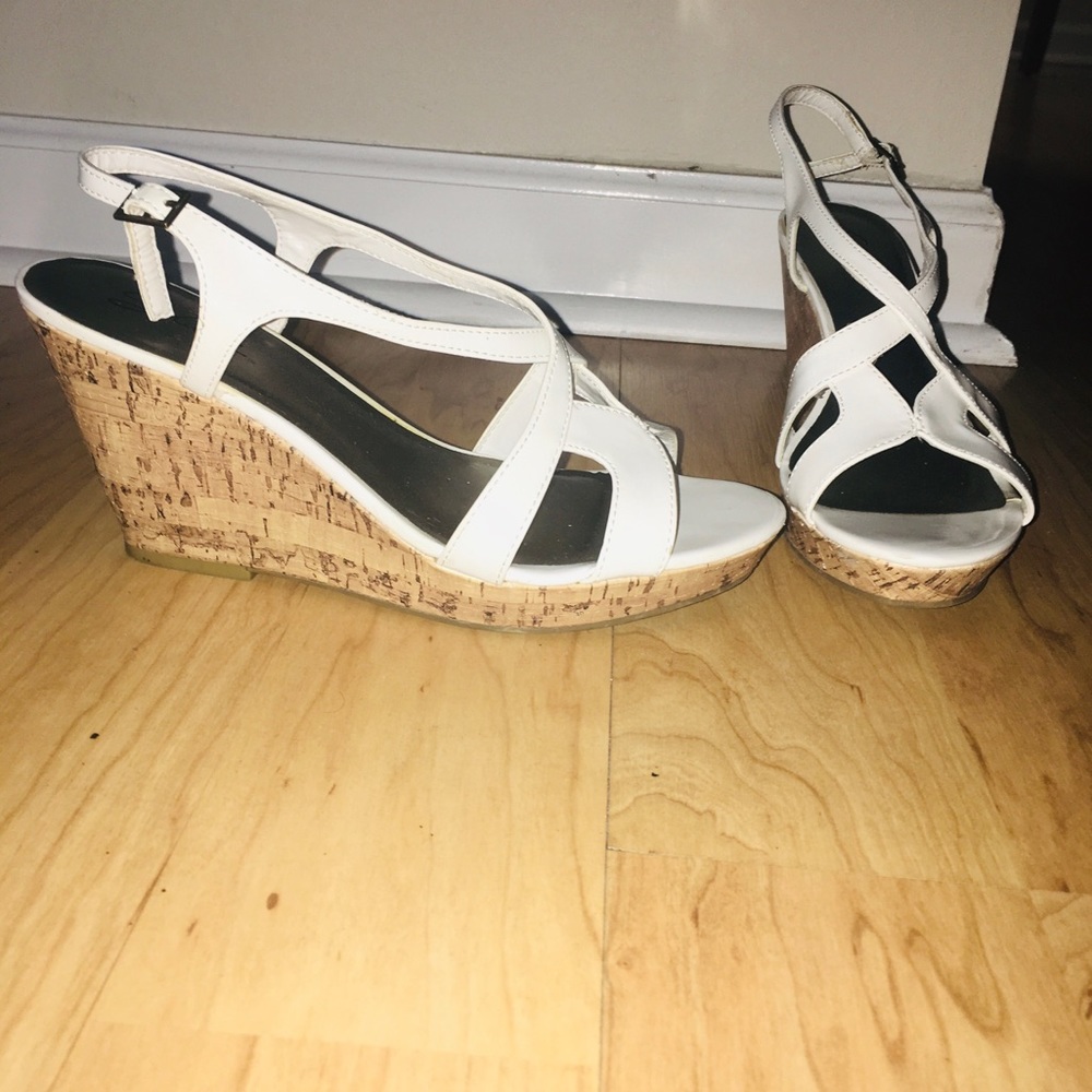 White cork wedge